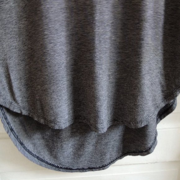 Halogen Flowy Black Space Dye High Low Tee S - Picture 3 of 6